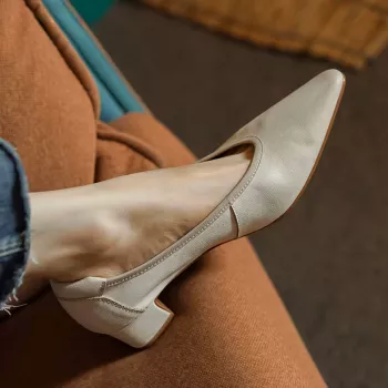 Genuine Leather Retro Office Pumps: 4cm Square Heel
